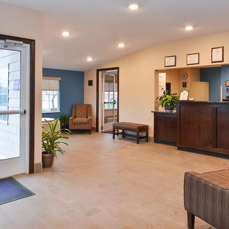 Americas Best Value Inn & Suites St Clairsville Wheeling St. Clairsville Bagian luar foto