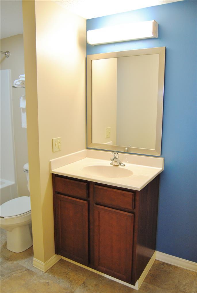 Americas Best Value Inn & Suites St Clairsville Wheeling St. Clairsville Bagian luar foto