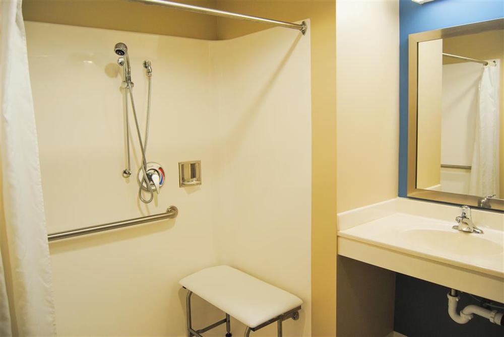 Americas Best Value Inn & Suites St Clairsville Wheeling St. Clairsville Ruang foto
